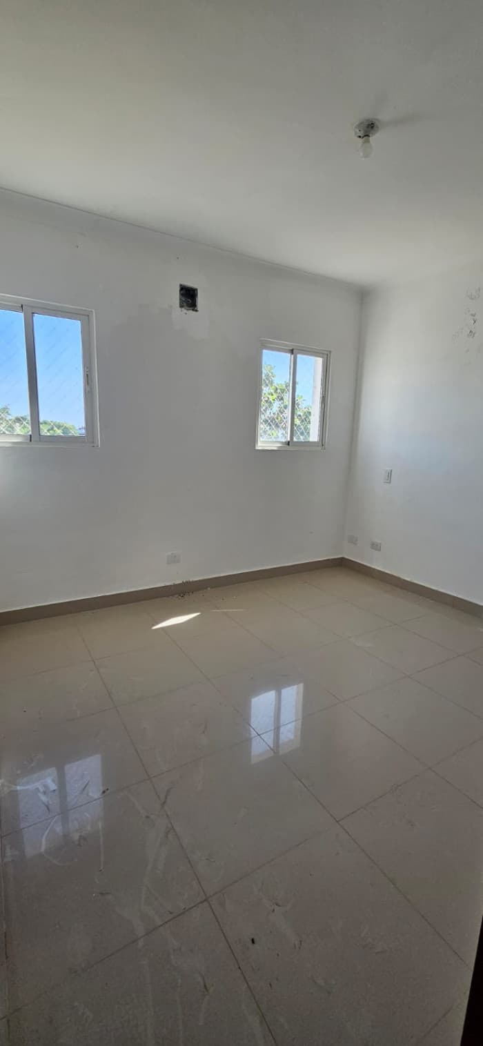 VENTA DE APARTAMENTO 4.TO NIVEL LOS LLANOS DE GURABO — foto 7