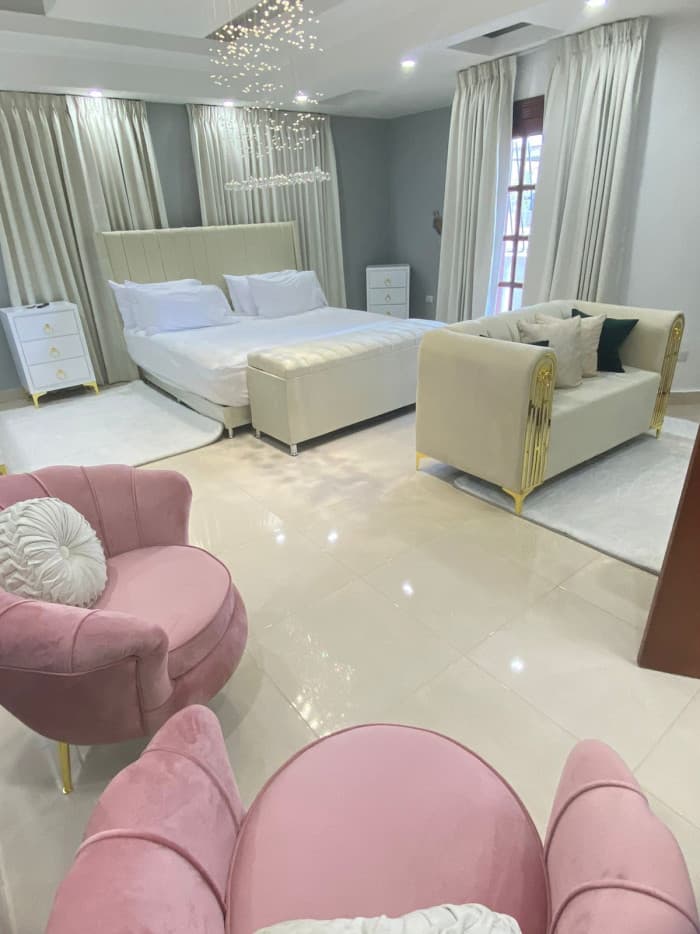 En venta y alquiler VILLA en San Cristóbal en Sante — foto 6