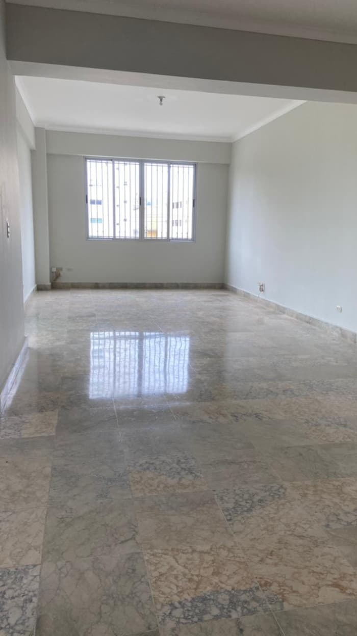 TORRE YAVETH APTO 2 NIVEL LA ESMERALDA — foto 10