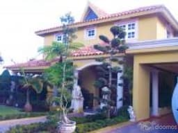 CASA EN VENTA EN CERRO ALTO SANTIAGO