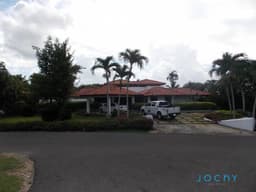Jochy Real Estate, Vende Villa, En Casa De Campo La Romana