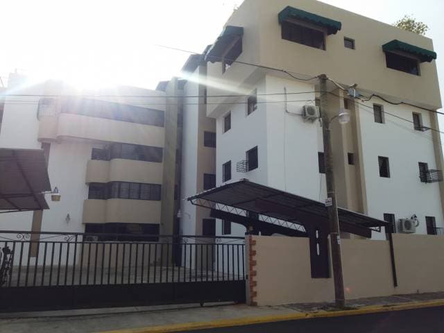 APARTAMENTO EN RENTA EN LA MORALEJA — foto 1