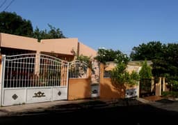 Casa 250m2 de Construcción 3 Habitaciones y 2 baños
